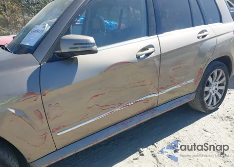 2010 Mercedes-Benz Glk 350 4Matic z USA, uszkodzony, nr VIN WDCGG8HB1AF387715